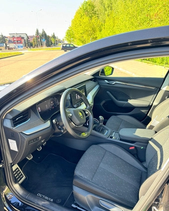 Skoda Octavia cena 105000 przebieg: 37300, rok produkcji 2022 z Białystok małe 137